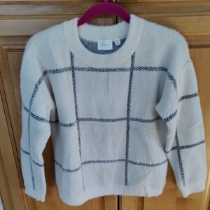 CYRUS Cream and Black Plaid Women's Sweater